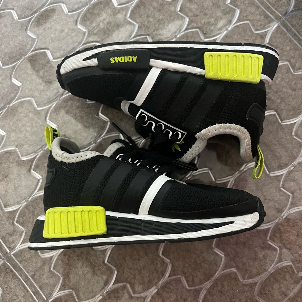 Adidas Originals NMD toddler kids boys black sneakers size 6